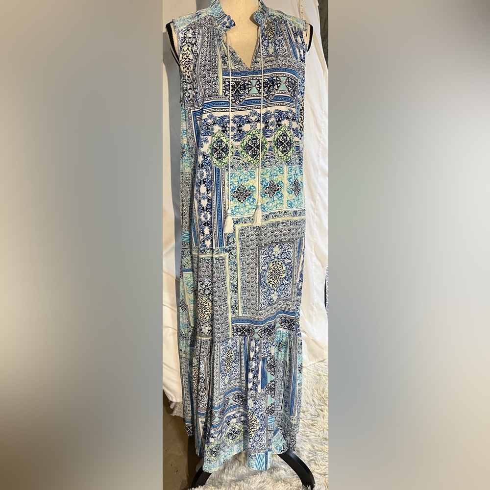 Blue tile print Maxi dress, Chico’s, size 1 has shades of blue w green & blackLN